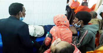 ভোটকেন্দ্রে এসে নৌকার সমর্থকের মৃত্যু