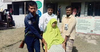 ‘শেখের বেটি হাসিনার নৌকায় ভোট দিতো আঁইসসি’