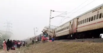 Three dead as train derails in West Bengal