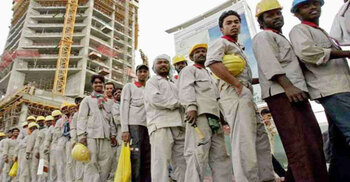 Migrant workers earn nearly 13% less than nat’l workers, says ILO study