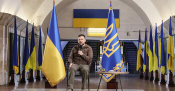Ukraine seeks heavy weapons from US at Kyiv talks, Zelenskiy says