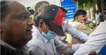 Indian fact-checker arrested for a tweet gets bail