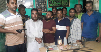 ওলামা লীগের সভাপতি পরিচয় দেয়া মনির মাদকসহ ধরা