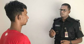 টার্গেট ফেসবুক ব্যবহারকারী নারীরা