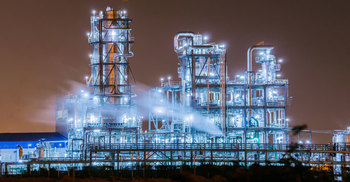 যুক্তরাষ্ট্র প্রতিদিন ইরাকের ১০ লাখ ব্যারেল তেল লুট করছে