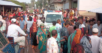 সিলিন্ডার বিস্ফোরণে কোমরে শিকল বাঁধা যুবকের মৃত্যু