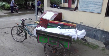 বৃষ্টির পানিতে গর্তে পড়ে মারা গেল দুই ভাই