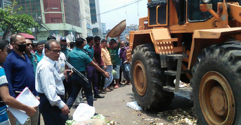 DNCC launches drive to free roads, footpaths