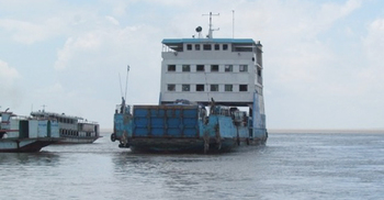 কাঁঠালবাড়ী-শিমুলিয়া নৌরুটে ফেরি চলাচল স্বাভাবিক
