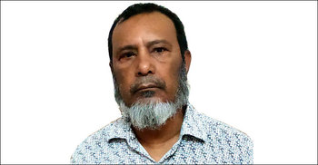 দেশের প্রথম জাতীয় ফুটবল দলের খেলোয়াড়ের করুণ দশা