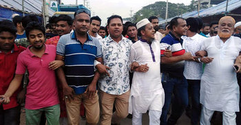 শেখ হাসিনার জন্মদিনে পাল্টাপাল্টি কর্মসূচি, ককটেল বিস্ফোরণ