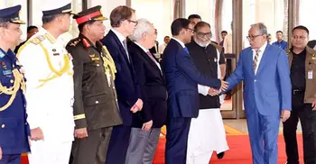 President returns home after overseas treatment