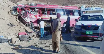 26 people killed in bus crash in Pakistan