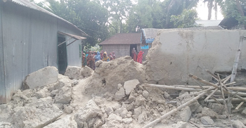 সিরাজগঞ্জে মাটিচাপায় শিশুর মৃত্যু