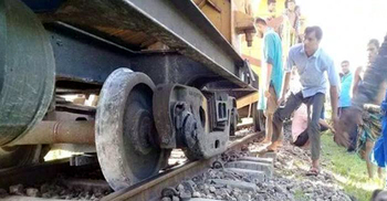 ময়মনসিংহে তিস্তা এক্সপ্রেস ট্রেনের বগি লাইনচ্যুত