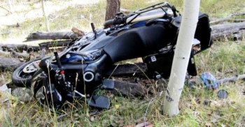 সড়কেই প্রাণ গেল মোটরসাইকেল চালকের