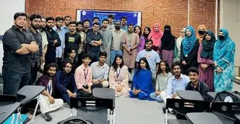 নর্দার্ন ইউনিভার্সিটির ফিল্ম অ্যান্ড ফটোগ্রাফি ক্লাবের নবীনবরণ