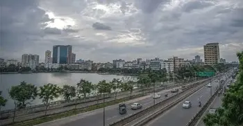 ঢাকায় মেঘলা আকাশ, দুপুরের মধ্যে হতে পারে বজ্রসহ বৃষ্টি