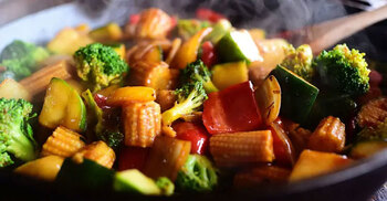 তাজা সবজির মিশেলে বানান সহজ সুস্বাদু পদ