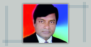 আ’লীগের লিফলেট বিতরণ করছিলেন আইনজীবী, পিটিয়ে পুলিশে দিলো জনতা