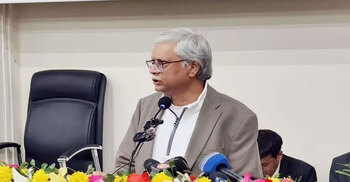 গণভোটে ‌‘হ্যাঁ’ ভোট দিতেই কেন্দ্রে যাবো: রাবি উপাচার্য