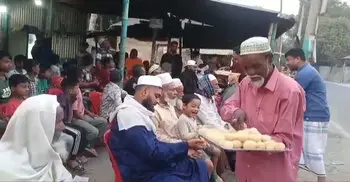 বিএনপির জয়ে ভ্যান বিক্রি করে এলাকাবাসীকে মিষ্টি খাওয়ালেন ফরিদপুরের ওবায়দুর