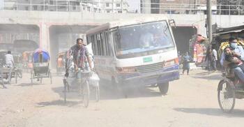 Dusty Dhaka: A city choked in grey
