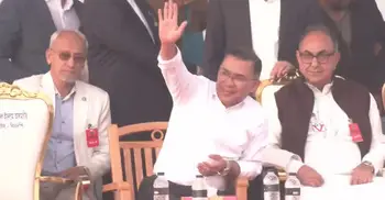 বিশেষ চেয়ার ছেড়ে সাধারণ চেয়ারে বসলেন তারেক রহমান