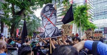 মালয়েশিয়ায় দুর্নীতি দমন প্রধানের বিরুদ্ধেই দুর্নীতির অভিযোগ