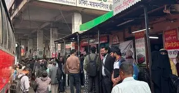 ‌‌‘পকেটের টাকা খরচ করে পছন্দের প্রতীকে ভোট দিতে গ্রামে যাই’