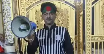 ফরিদপুর শহরে ঘুরে ঘুরে ৭ মার্চের ভাষণ বাজালেন যুবলীগ কর্মী