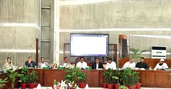 ‘বালিশ বা ছাগল কাণ্ড’ যেন আর না ঘটে, সংসদীয় কমিটির কড়া হুঁশিয়ারি