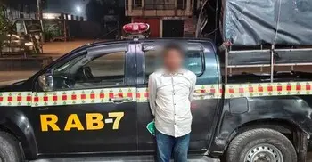 চট্টগ্রামে ৩৬ লিটার বিদেশি মদসহ মাদক কারবারি আটক