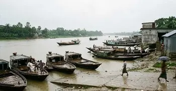 দুপুরের মধ্যে ৯ অঞ্চলে ঝড়-বৃষ্টির আভাস