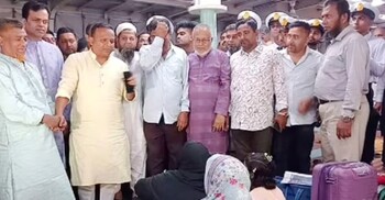 নিরাপদে কর্মস্থলে ফেরা নিশ্চিত করাই এখন মূল কাজ: নৌ প্রতিমন্ত্রী