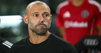 পদত্যাগ করলেন মেসিদের কোচ