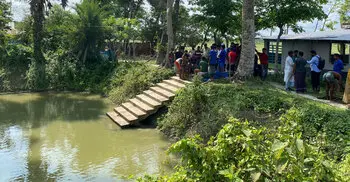 পিরোজপুরে পুকুরে বিষ প্রয়োগে মাছ নিধনের অভিযোগ