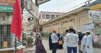 ঢাকা-৬ আসন: সকাল ৭টায় প্রবেশ করেন পোলিং এজেন্টরা