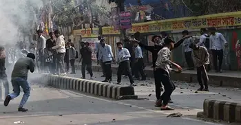 শান্তিচুক্তির একমাসের মাথায় ফের সংঘর্ষে ঢাকা কলেজ ও আইডিয়াল কলেজ