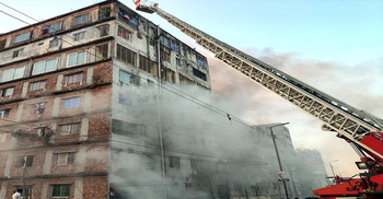 কেরানীগঞ্জে ভবনে আগুন ইউনিট বেড়ে ২০, আটকে পড়া ৪৫ জন উদ্ধার