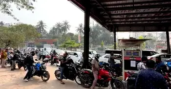 তেল সংকটে বাড়ছে ভোগান্তি, ঘণ্টার পর ঘণ্টা লাইনে চালকরা