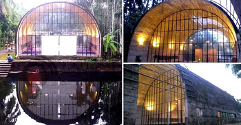 মসজিদের নান্দনিক নির্মাণশৈলী মুগ্ধ করে দর্শনার্থীদের