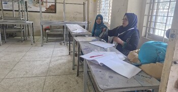 শেষ সময়ে অলস সময় কাটালেন কর্মকর্তা-পোলিং এজেন্টরা