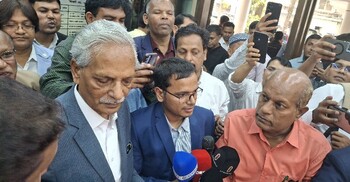 ধ্বংসস্তূপের ওপর দাঁড়িয়ে নতুন করে স্বপ্ন দেখছি: সংস্কৃতিমন্ত্রী  