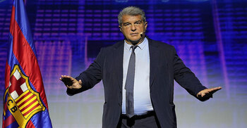 বার্সা প্রেসিডেন্টের পদ ছেড়ে পুনর্নির্বাচনের প্রস্তুতিতে লাপোর্তা