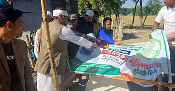নিজের ব্যানার-ফেস্টুন অপসারণ করলেন জামায়াতের প্রার্থী