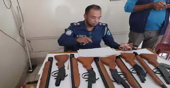 ৯৯৯ এ ফোন, কবরস্থান থেকে আগ্নেয়াস্ত্র উদ্ধার