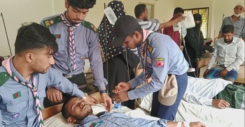 ইভটিজিংয়ের প্রতিবাদ করায় বখাটেদের হামলায় আহত ১০ শিক্ষার্থী