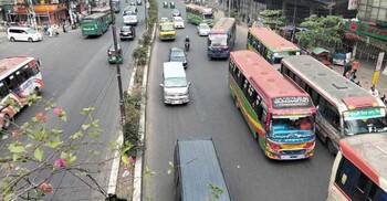 ঈদের ছুটি শেষে প্রথম কার্যদিবসেও ঢাকা ফাঁকা