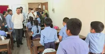 খেলাধুলা করলে বুদ্ধি বাড়ে, ‍ক্ষুদে শিক্ষার্থীদের প্রধানমন্ত্রী